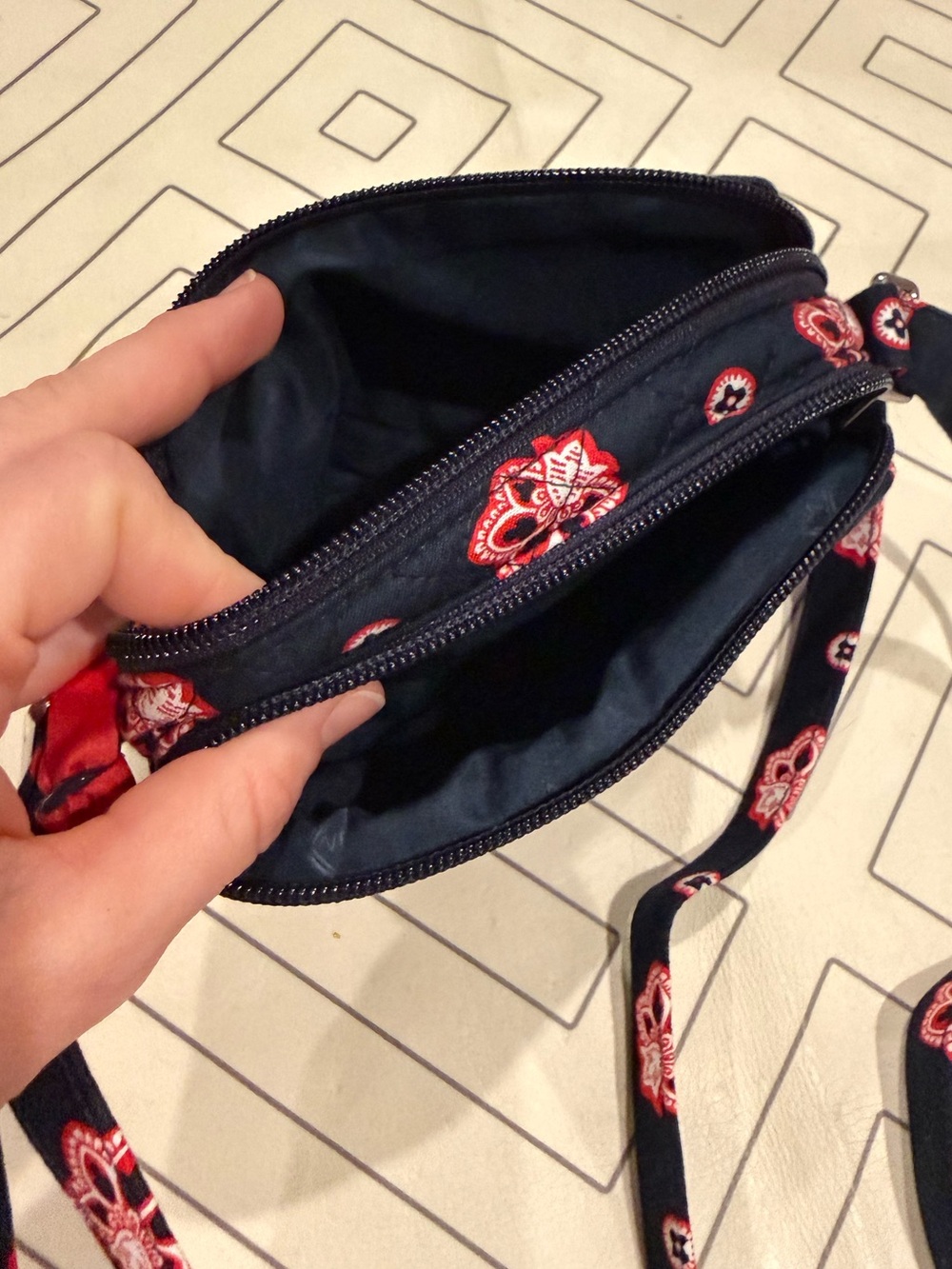 Vera Bradley Houston Texans Crossbody Purse - Picture 6 of 11